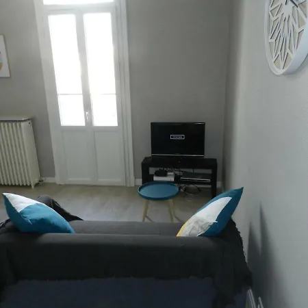 Le Petit Cosy De 아파트 Chamalières